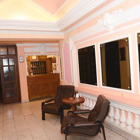 Beli Dvor Hotel Sombor Luaran gambar