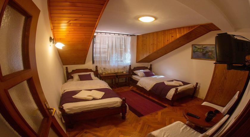 Beli Dvor Hotel Sombor Luaran gambar