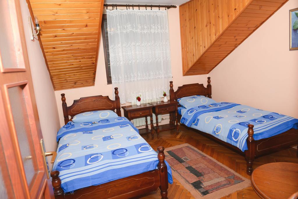 Beli Dvor Hotel Sombor Luaran gambar