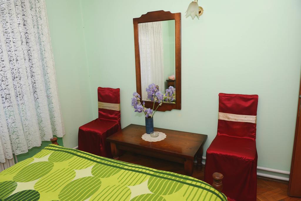 Beli Dvor Hotel Sombor Bilik gambar