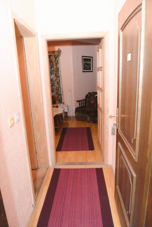 Beli Dvor Hotel Sombor Bilik gambar