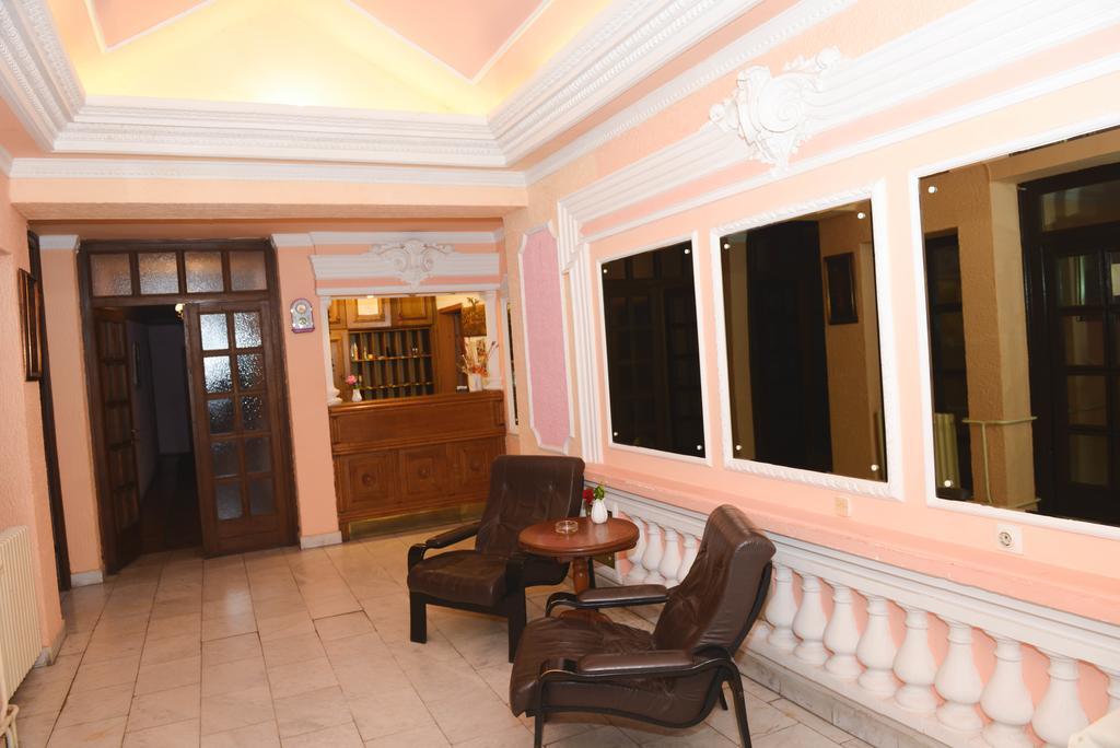 Beli Dvor Hotel Sombor Luaran gambar